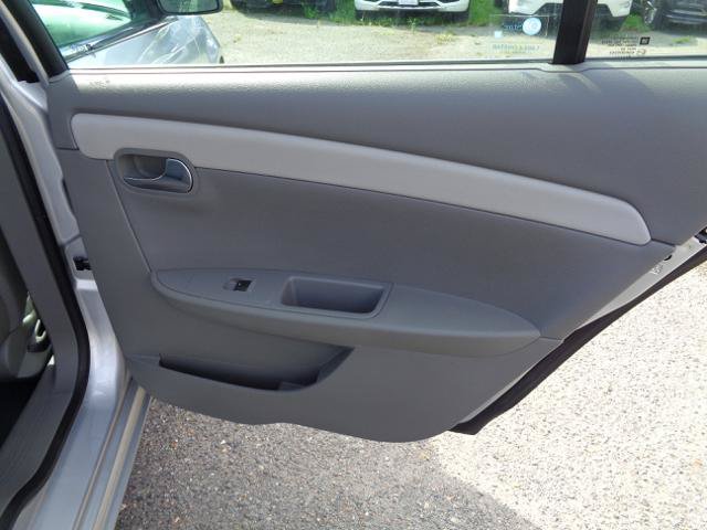 Used 2010 Chevrolet Malibu LS FWD image 12