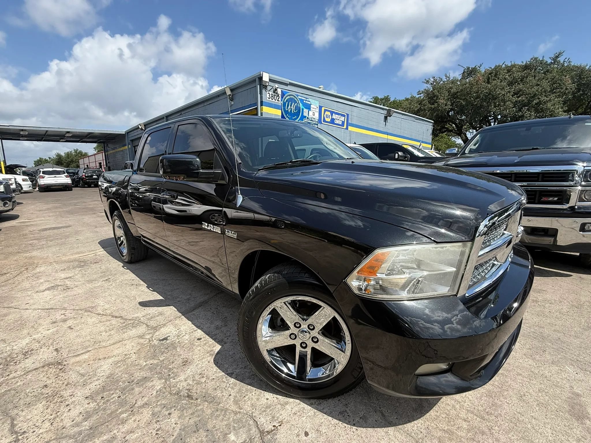 Used 2009 Dodge Ram 1500 Truck Sport RWD image 1