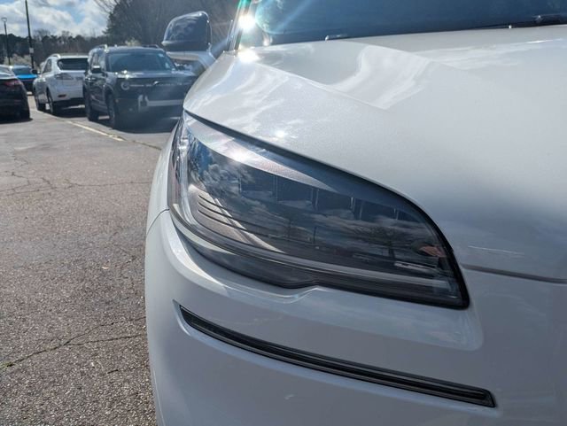 Used 2023 Lincoln Aviator 2WD image 12