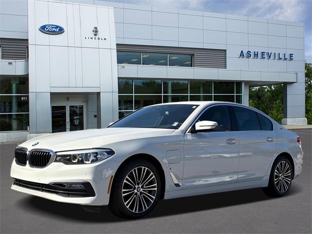 Used 2018 BMW 530e xDrive w/ Premium Package 2