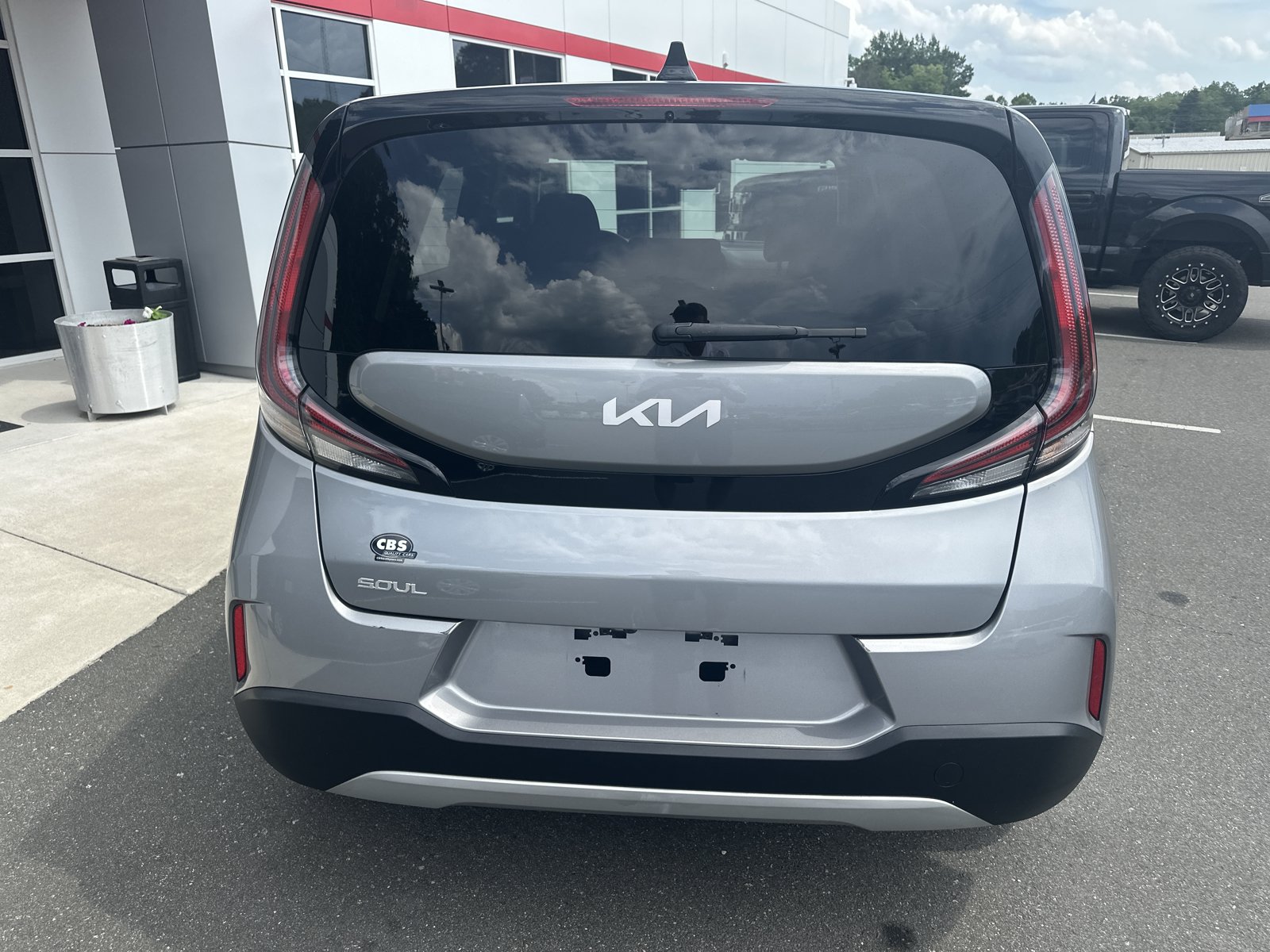 Used 2024 Kia Soul LX w/ LX Technology Package FWD image 7