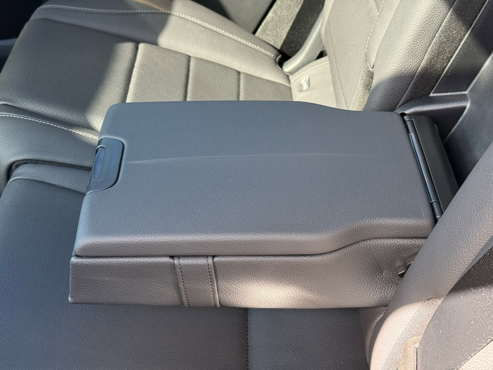 New 2026 Mercedes-Benz GLS 450 4MATIC image 35