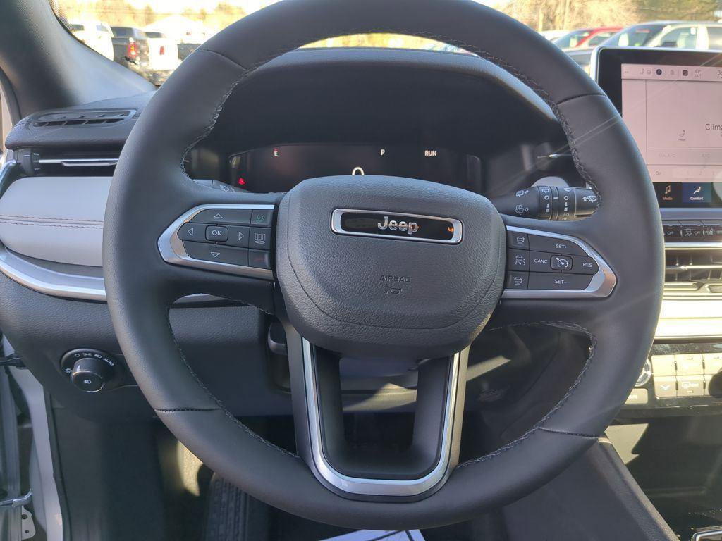 New 2026 Jeep Compass Limited w/ Sun, Sound & Navigation Group AWD/4WD image 15