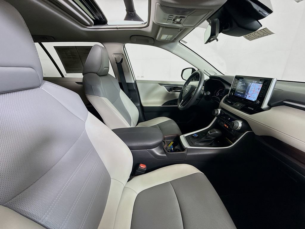 Certified 2021 Toyota RAV4 Limited AWD/4WD image 30