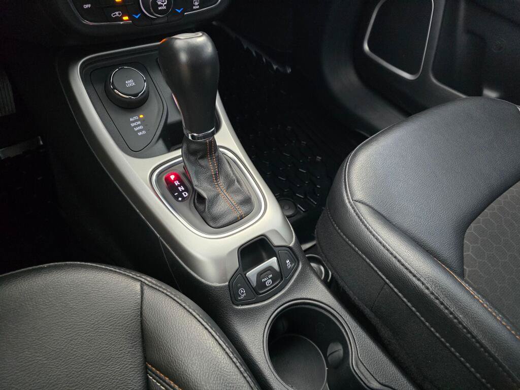 Used 2020 Jeep Compass Latitude AWD/4WD image 31
