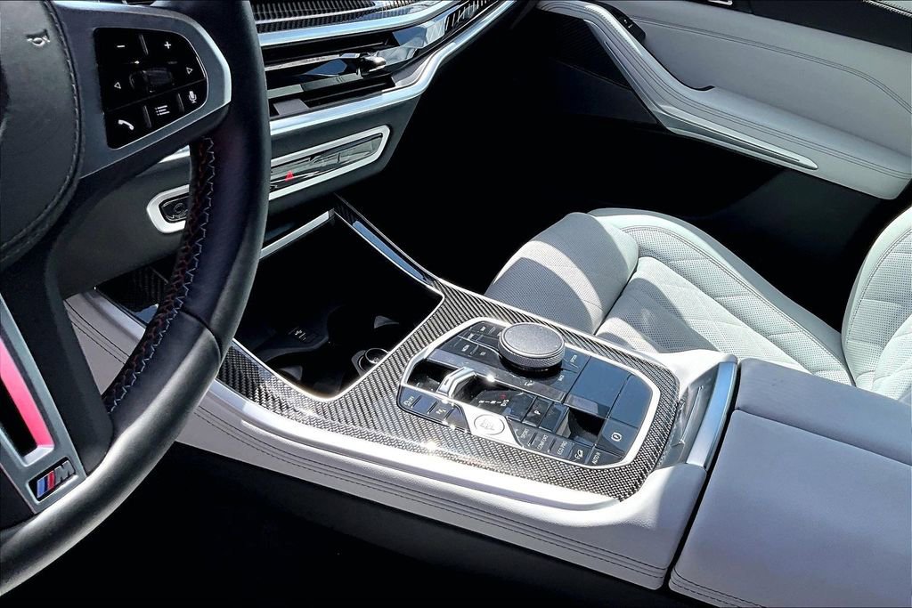 Used 2026 BMW X5 M60i image 23