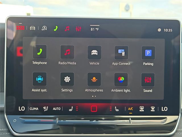 New 2026 Volkswagen Tiguan SE image 17