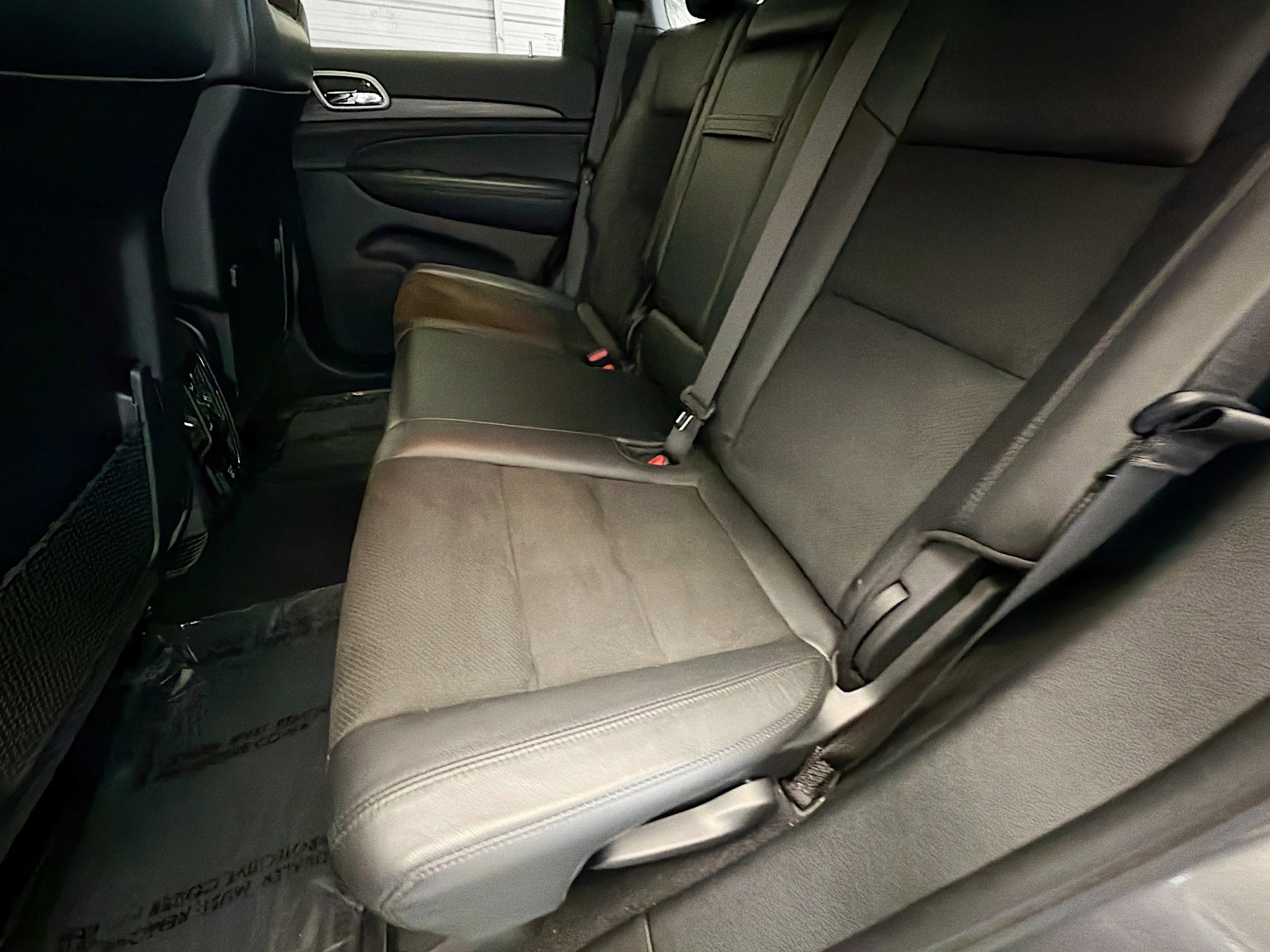 Used 2020 Jeep Grand Cherokee Altitude image 13