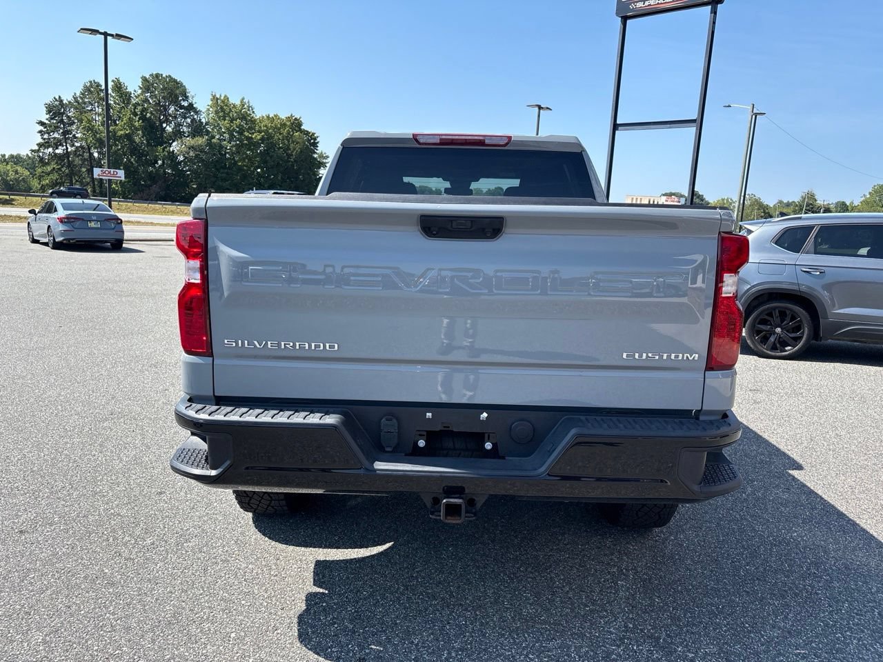 Used 2025 Chevrolet Silverado 1500 Custom Trail Boss AWD/4WD image 8