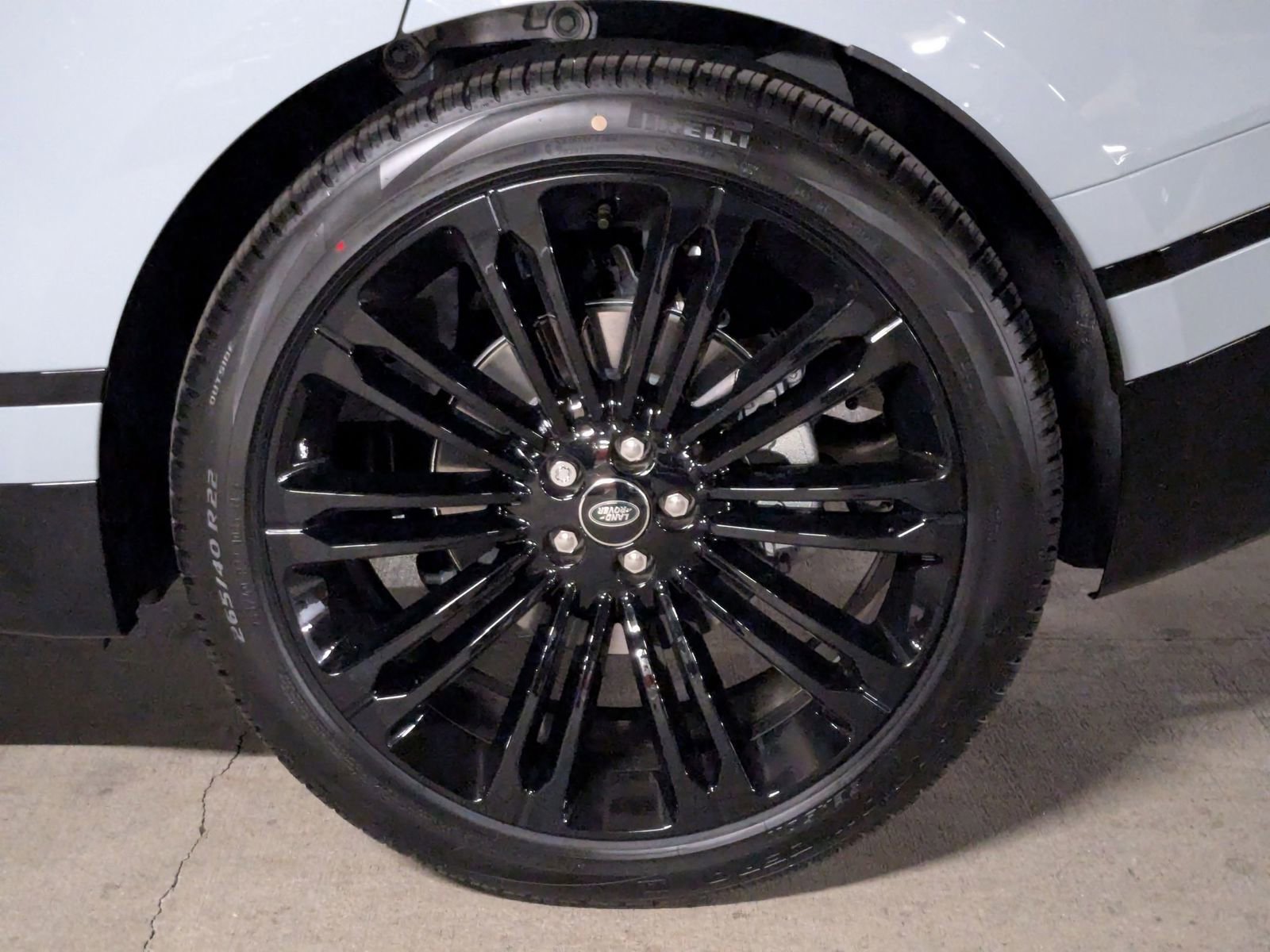 New 2026 Land Rover Range Rover Velar Dynamic SE image 10