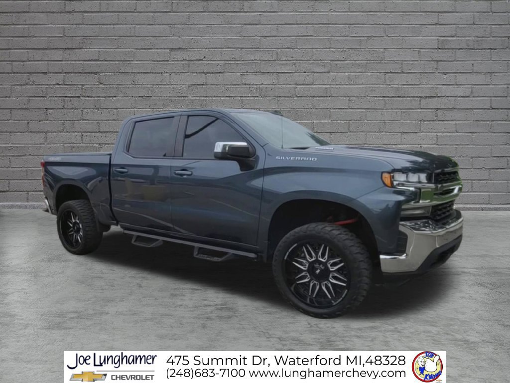 Used 2021 Chevrolet Silverado 1500 LT w/ Convenience Package II AWD/4WD image 2