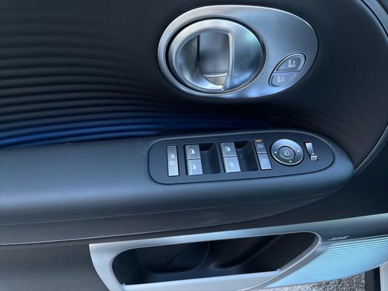 New 2026 Hyundai Ioniq 9 Limited image 12