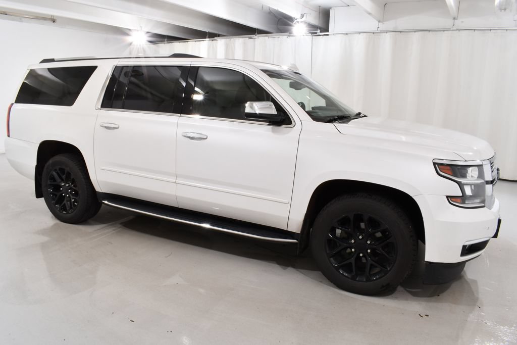 Used 2018 Chevrolet Suburban Premier AWD/4WD image 5