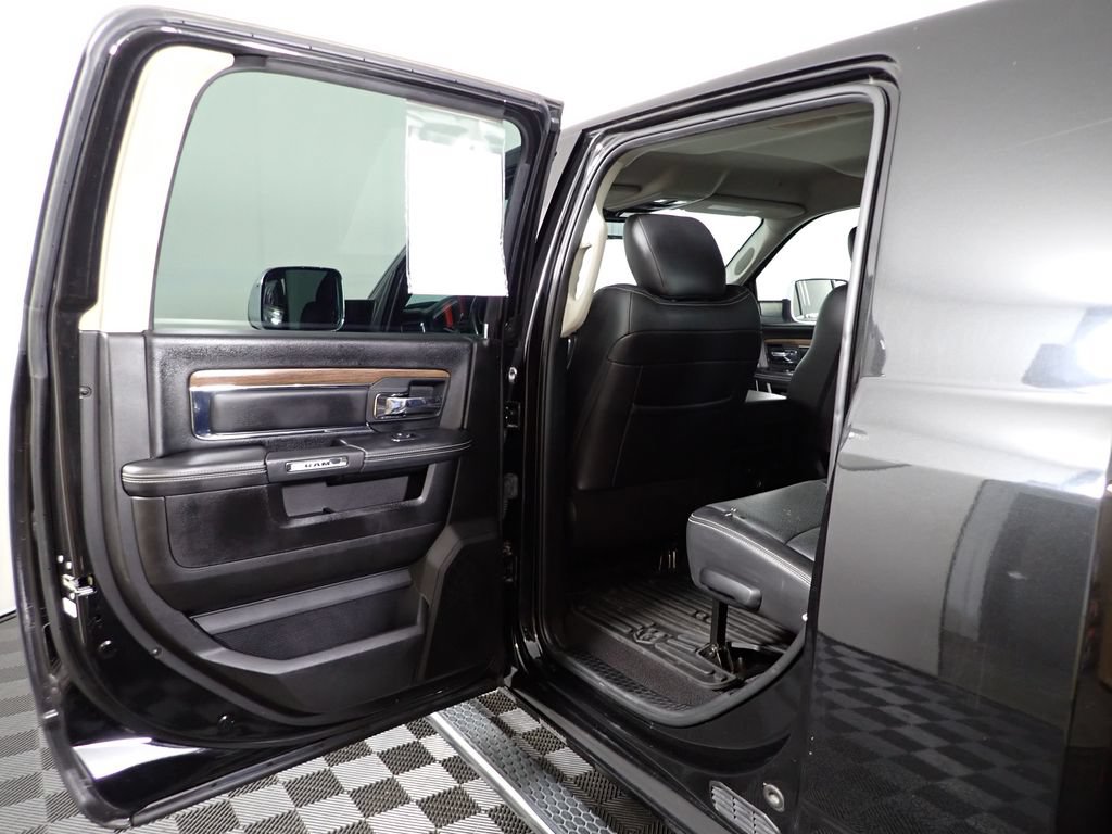 Used 2018 RAM 3500 Laramie AWD/4WD image 32
