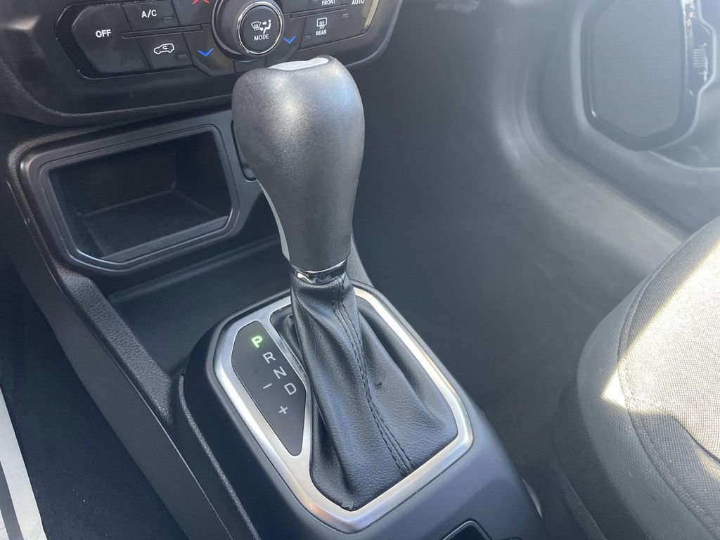 Used 2020 Jeep Renegade Altitude image 25