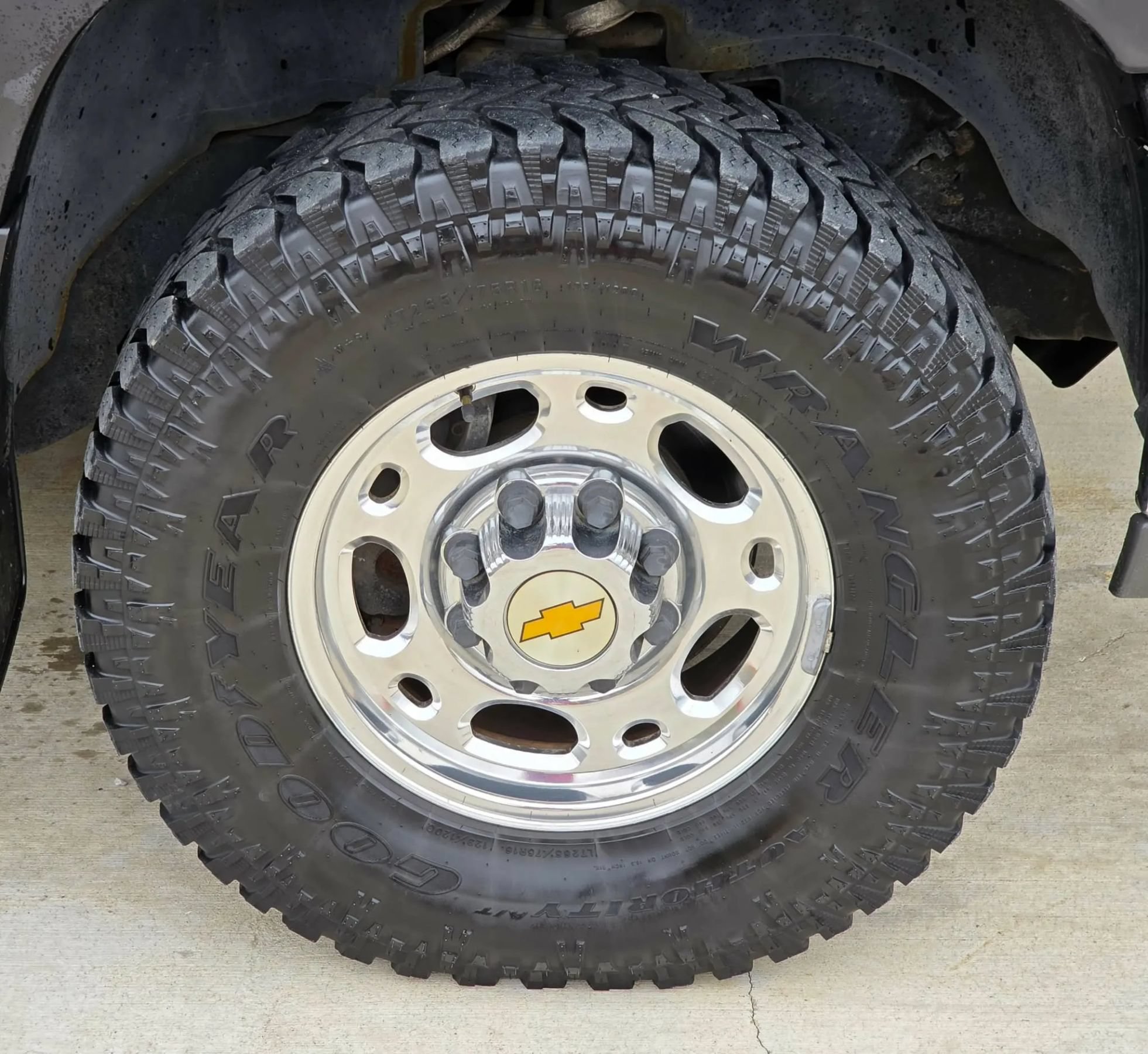 Used 2001 Chevrolet Silverado 2500 LS RWD image 29