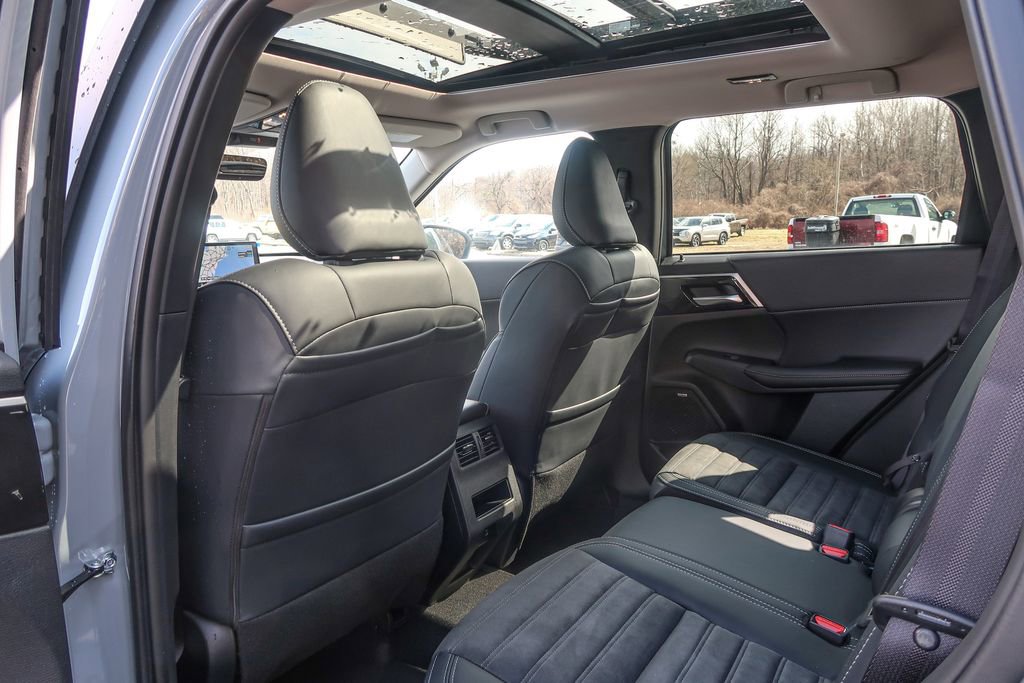 New 2026 Mitsubishi Outlander Trail Edition image 26