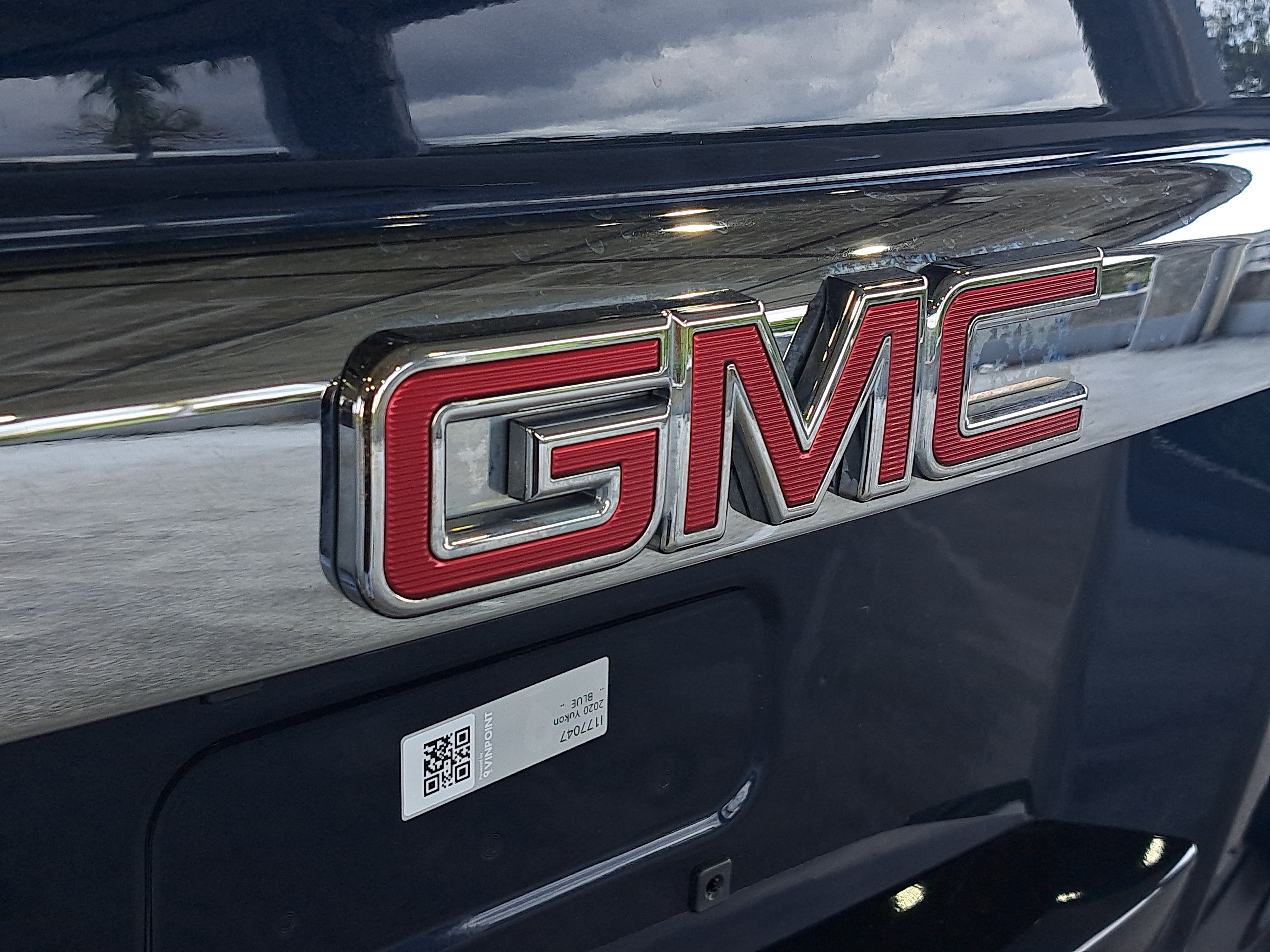 Used 2020 GMC Yukon Denali AWD/4WD image 6