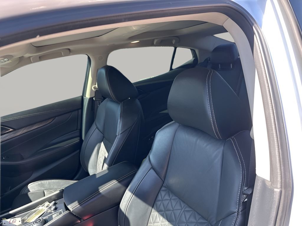 Used 2017 Nissan Maxima Platinum w/ Medallion Package image 26