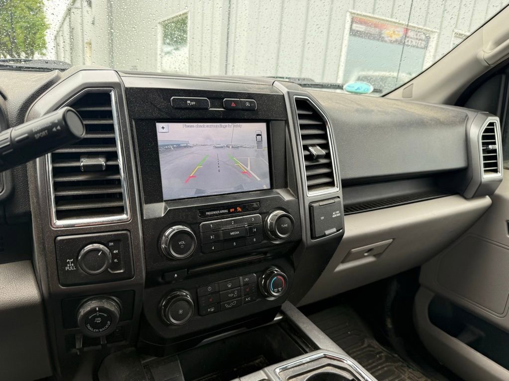 Used 2017 Ford F150 XLT w/ Equipment Group 302A Luxury AWD/4WD image 7