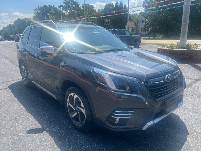 Used 2022 Subaru Forester Touring image 4