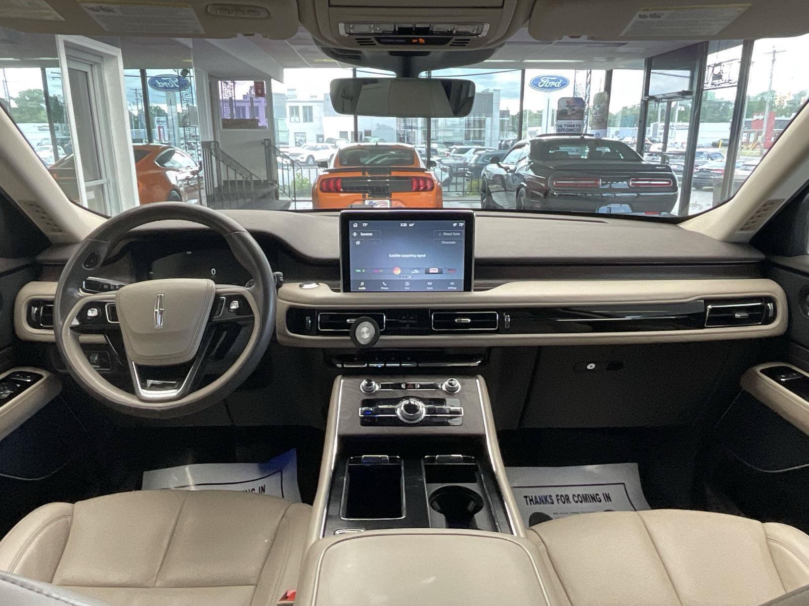 Used 2022 Lincoln Aviator Reserve AWD/4WD image 17