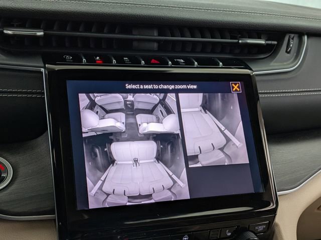 Used 2021 Jeep Grand Cherokee L Limited image 19