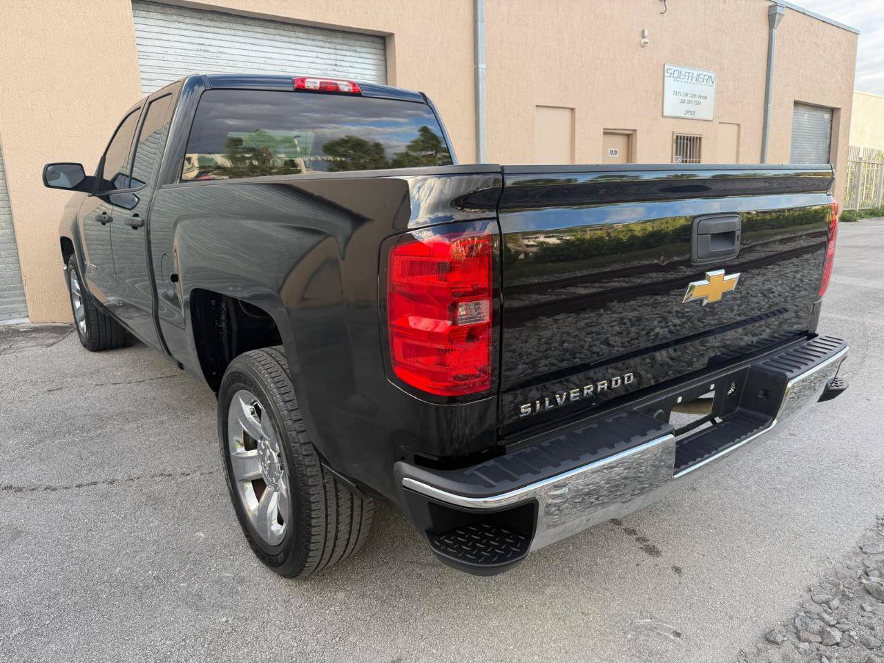 Used 2015 Chevrolet Silverado 1500 LS RWD image 3