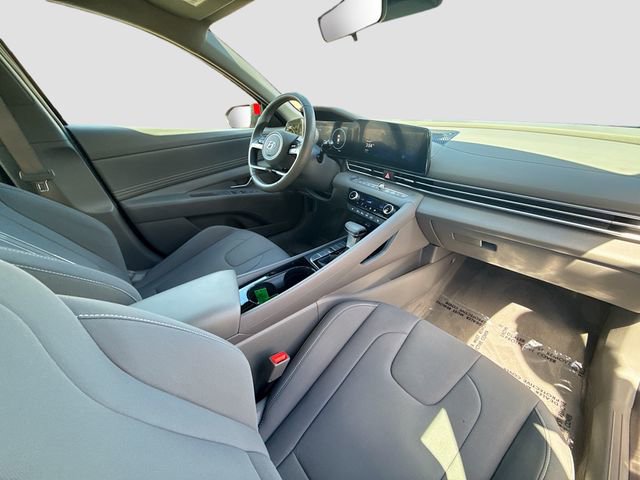 Certified 2023 Hyundai Elantra SEL w/ Convenience Package image 26
