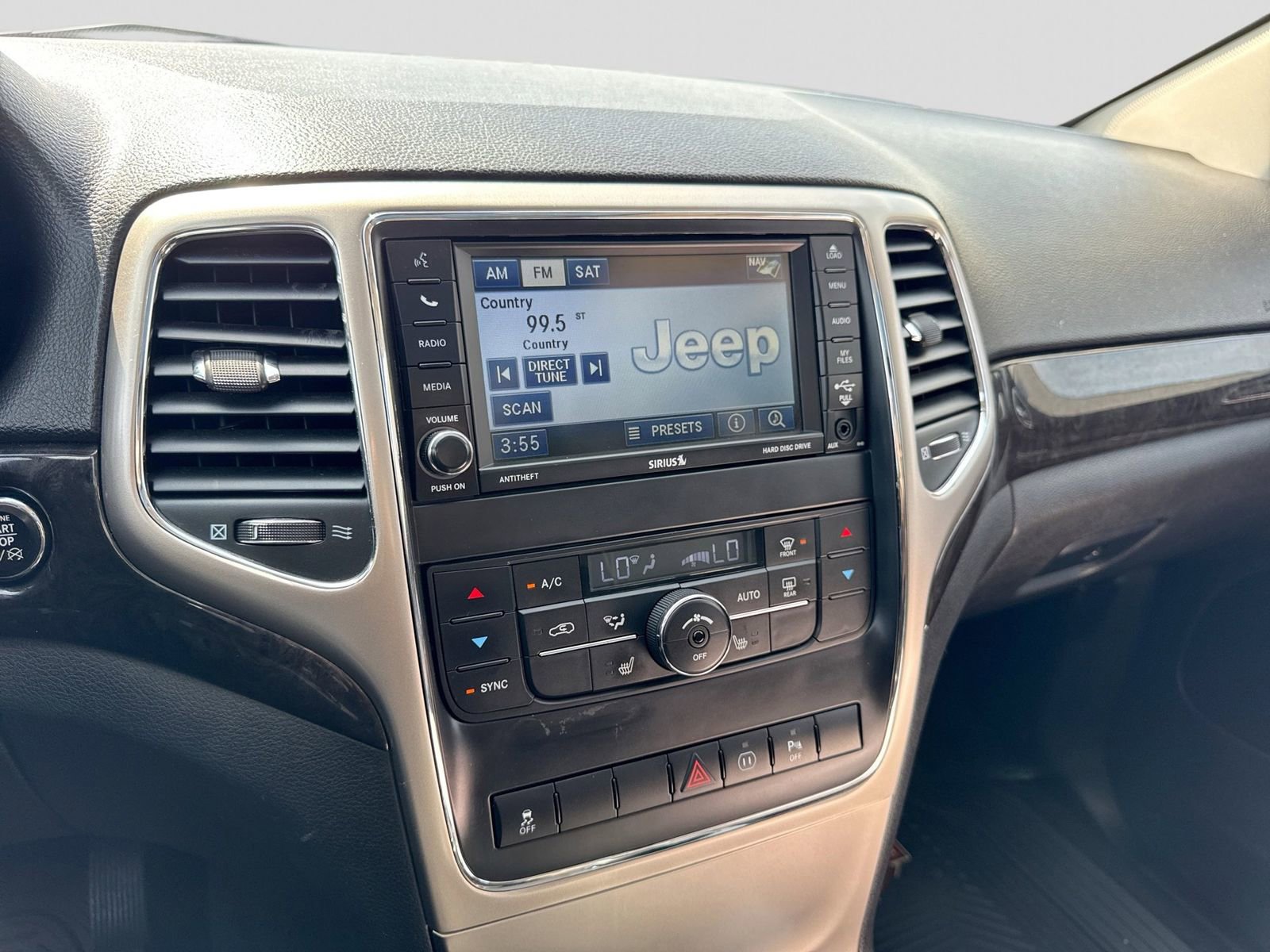 Used 2012 Jeep Grand Cherokee Altitude AWD/4WD image 29