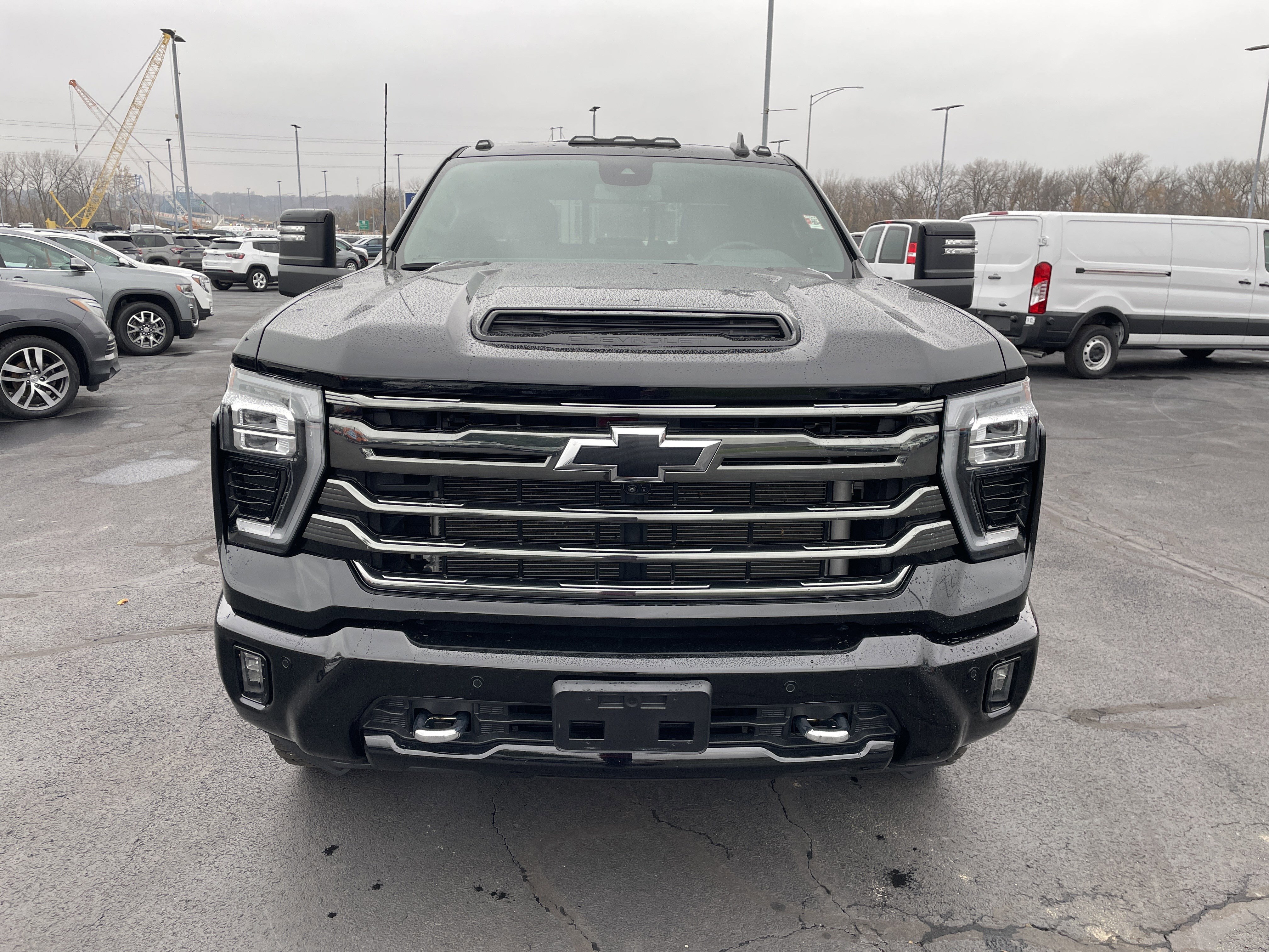 Used 2024 Chevrolet Silverado 2500 High Country w/ Midnight Edition image 9