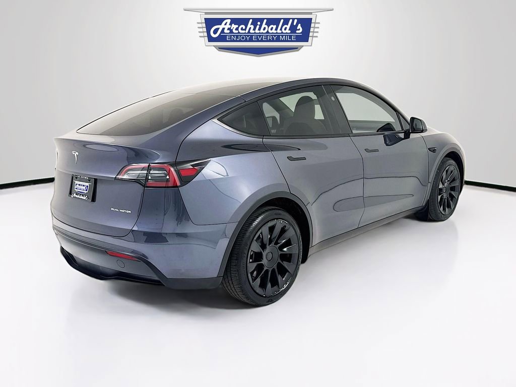Used 2023 Tesla Model Y Long Range AWD/4WD image 7