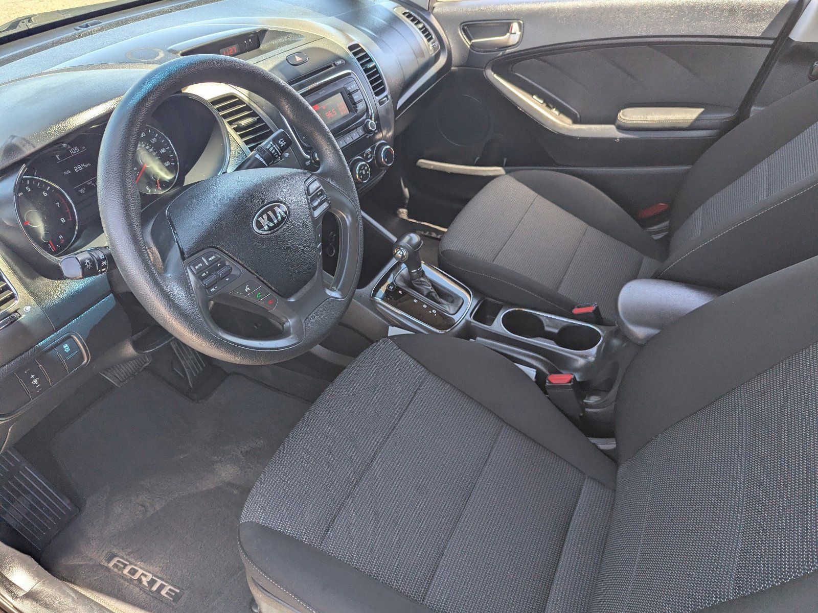 Used 2018 Kia Forte LX FWD image 18