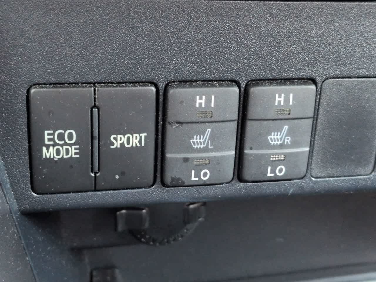 Certified 2016 Toyota RAV4 SE FWD image 22