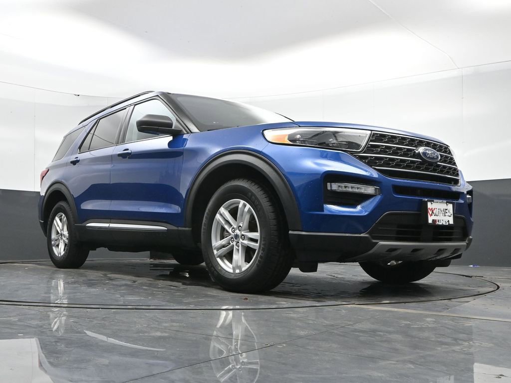 Used 2022 Ford Explorer XLT w/ Equipment Group 202A image 46