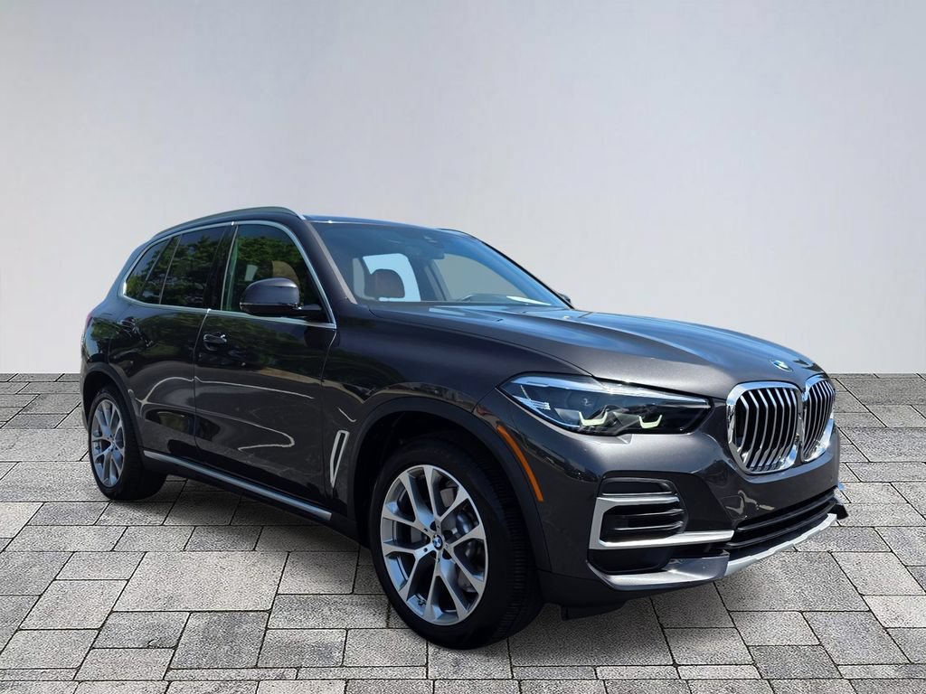 Used 2023 BMW X5 xDrive40i w/ Luxury Seating Package AWD/4WD image 1