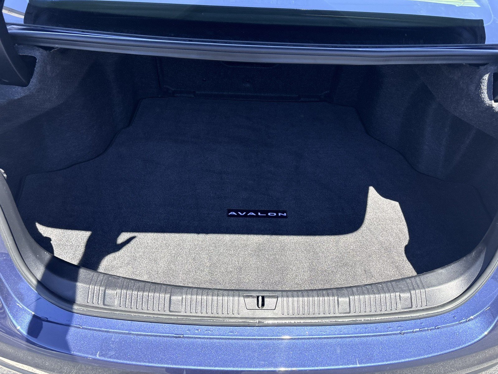 Used 2017 Toyota Avalon Limited w/ Carpet Mat Package FWD image 33