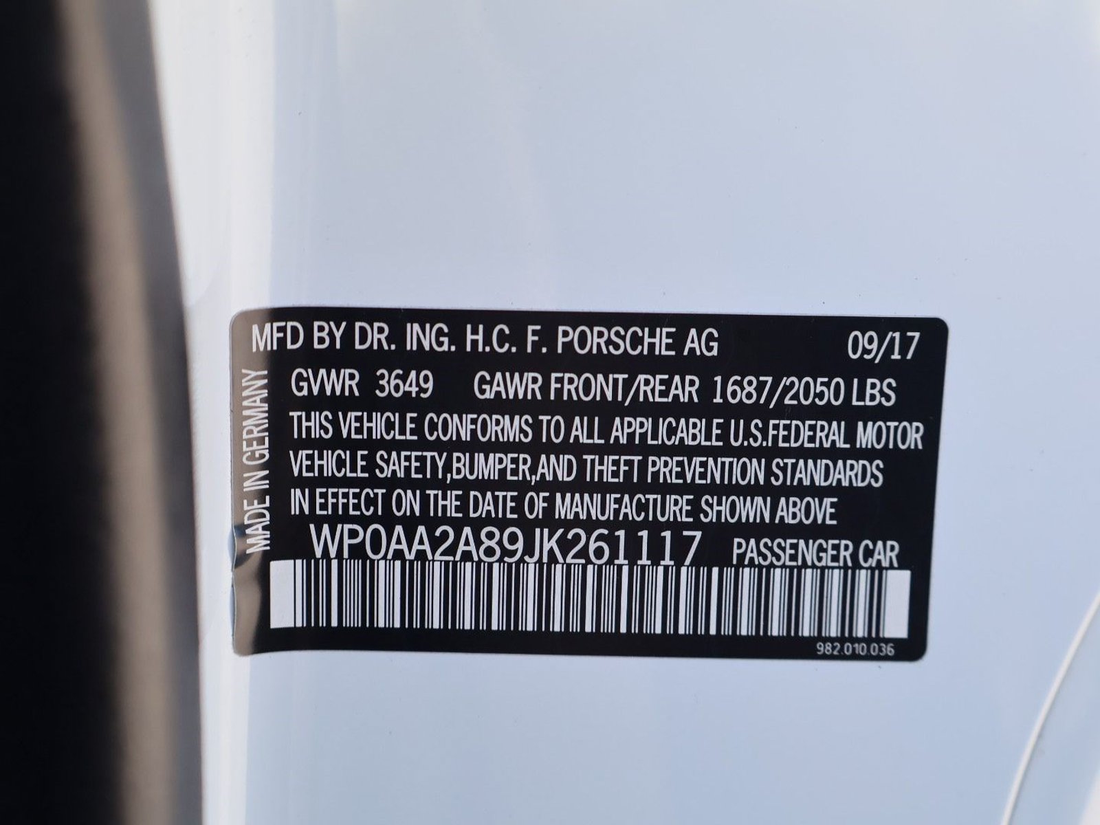 Certified 2018 Porsche 718 Cayman RWD image 25