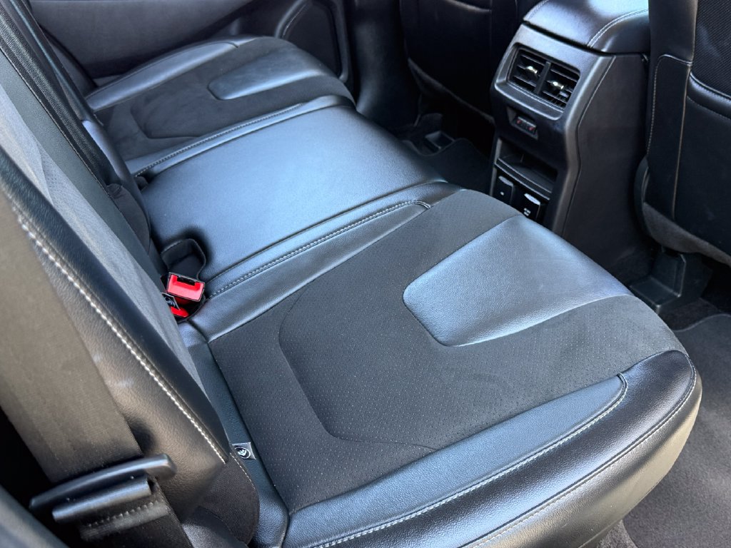Used 2018 Ford Edge Sport w/ Equipment Group 401A AWD/4WD image 28