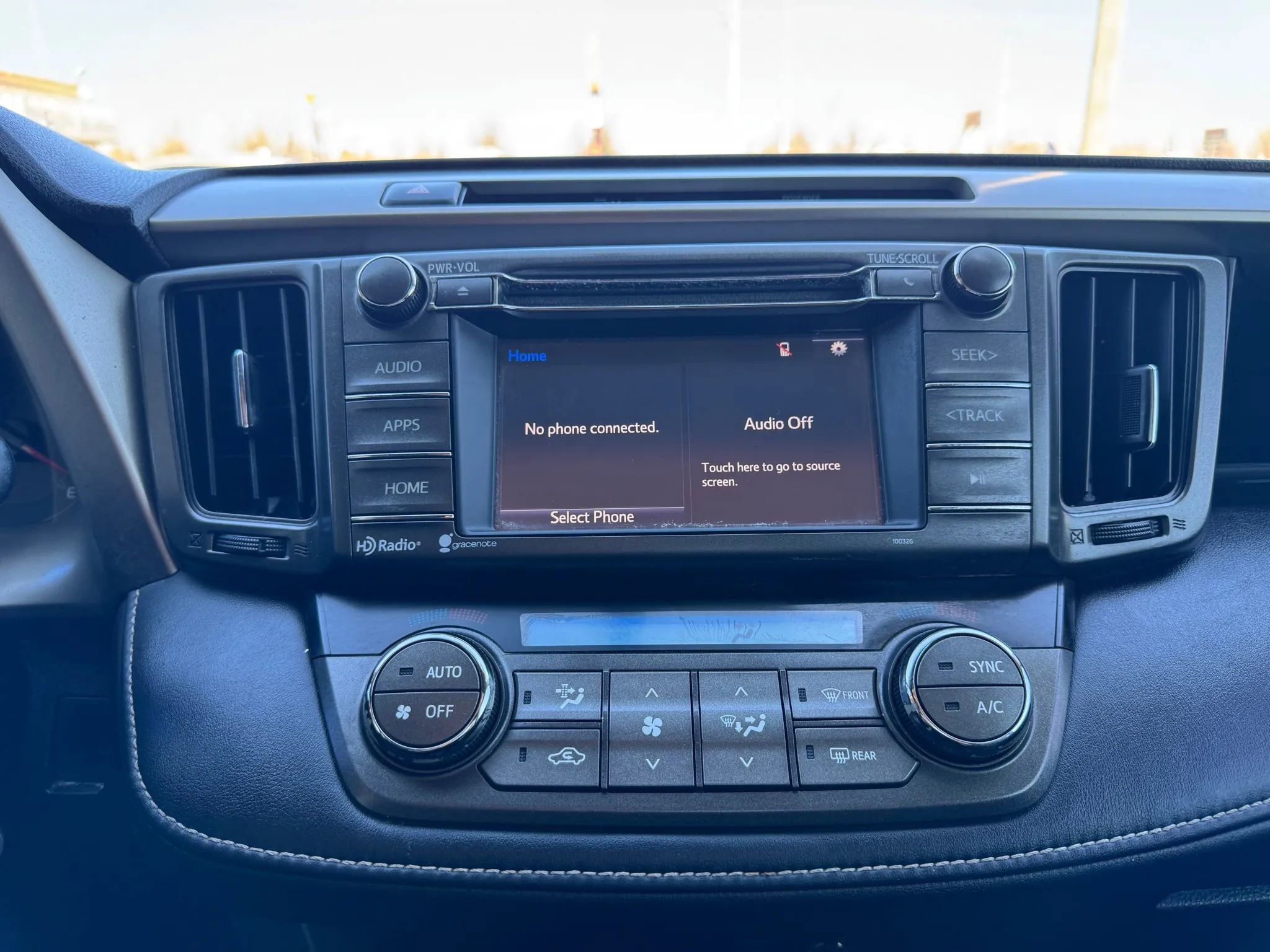 Used 2015 Toyota RAV4 XLE image 35