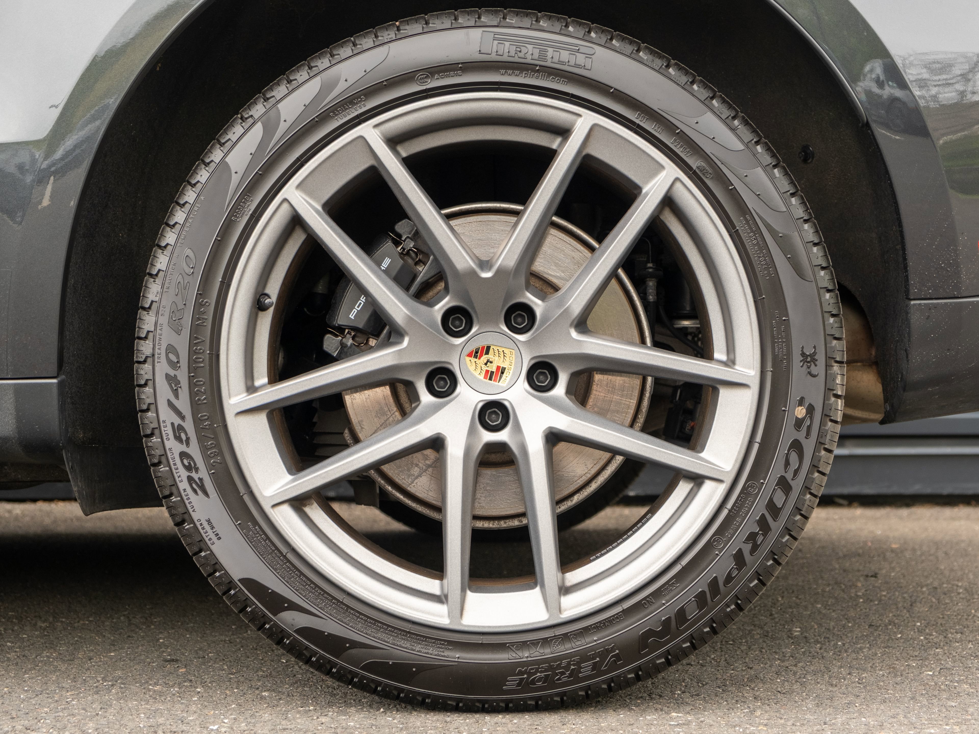 Certified 2026 Porsche Macan AWD/4WD image 13