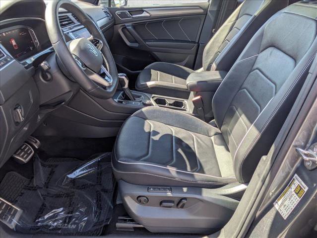 Used 2022 Volkswagen Tiguan SEL R-Line image 15