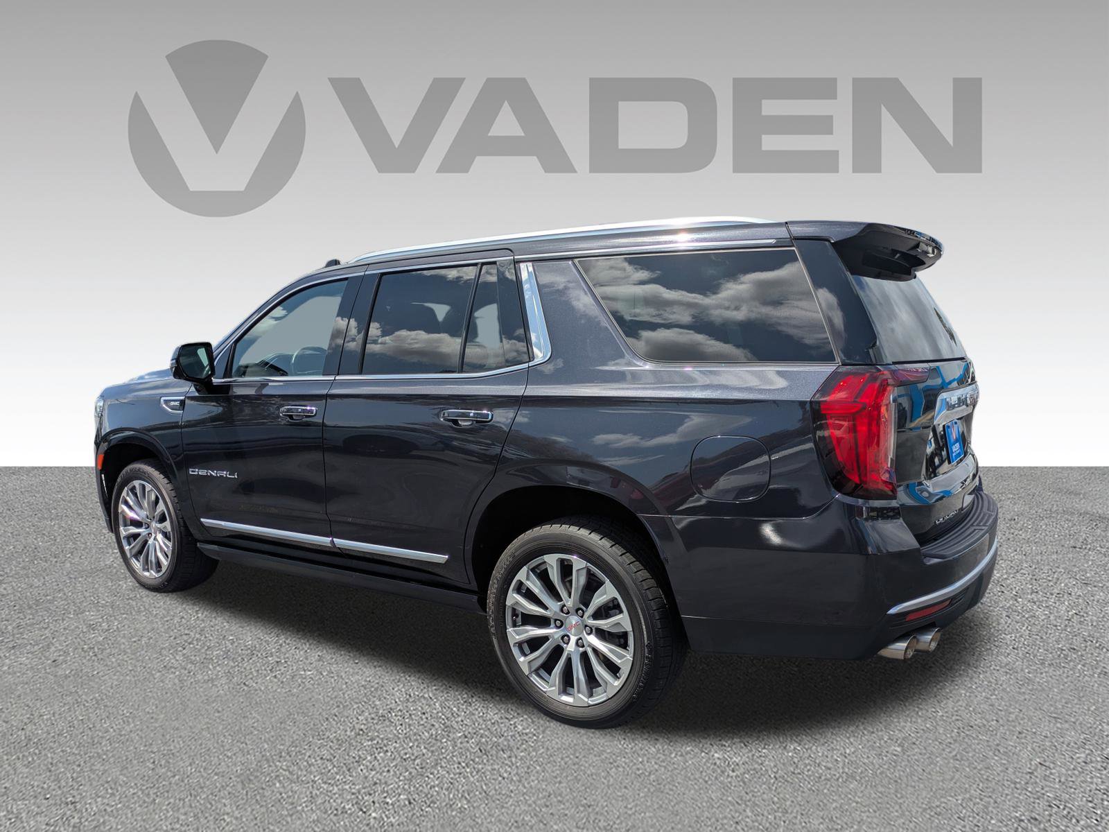 Used 2023 GMC Yukon Denali w/ Max Trailering Package image 30