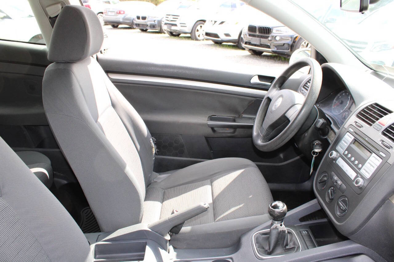 Used 2008 Volkswagen Rabbit S FWD image 11