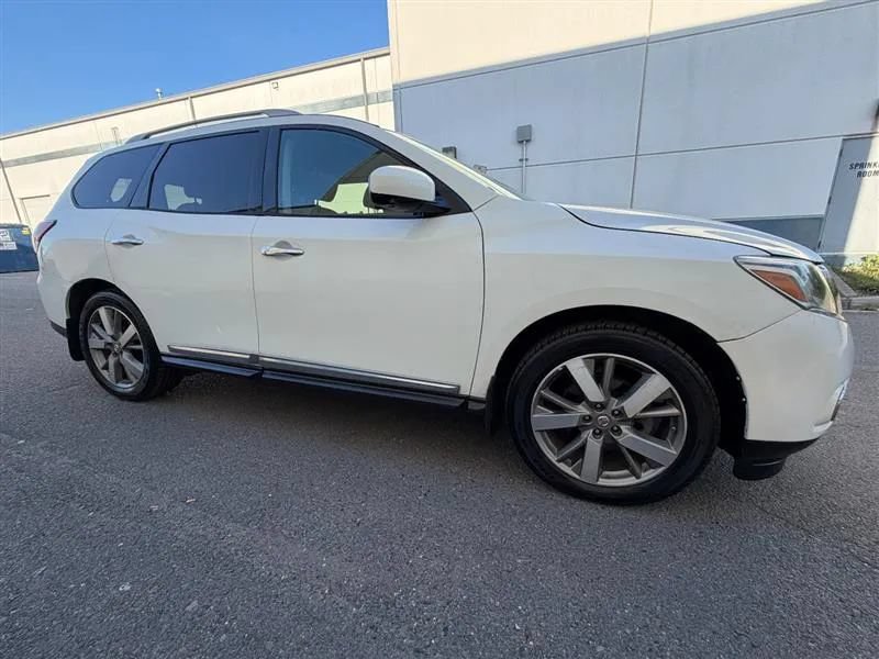 Used 2015 Nissan Pathfinder Platinum AWD/4WD image 20