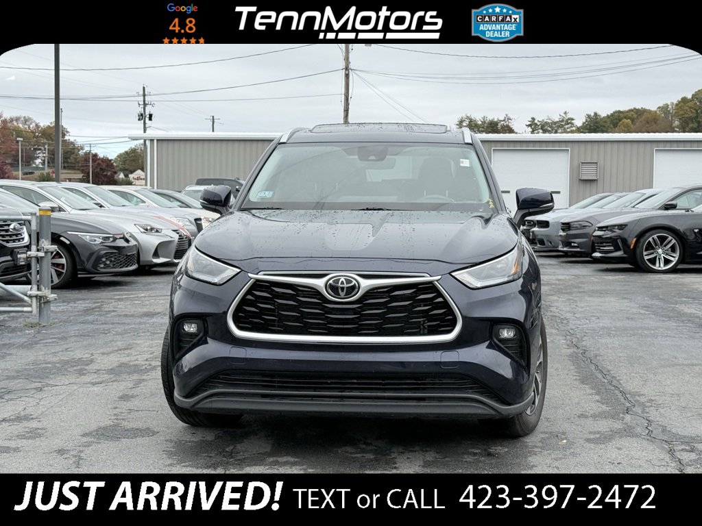 Used 2023 Toyota Highlander XLE image 2