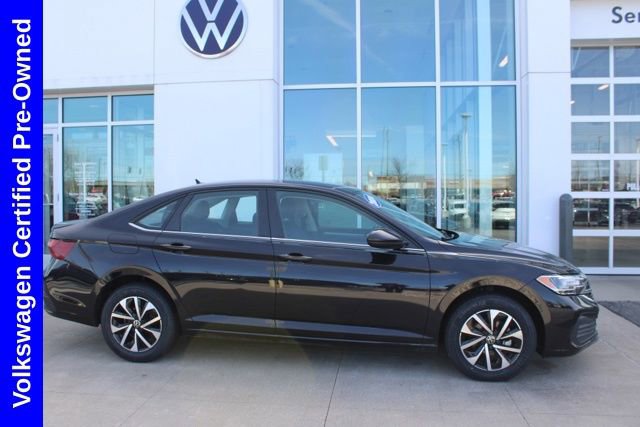 Used 2024 Volkswagen Jetta S image 5