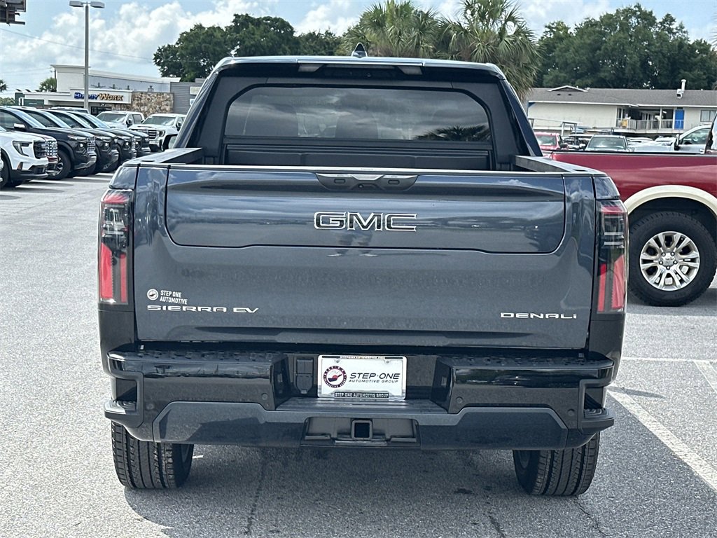 New 2025 GMC Sierra EV Denali image 7