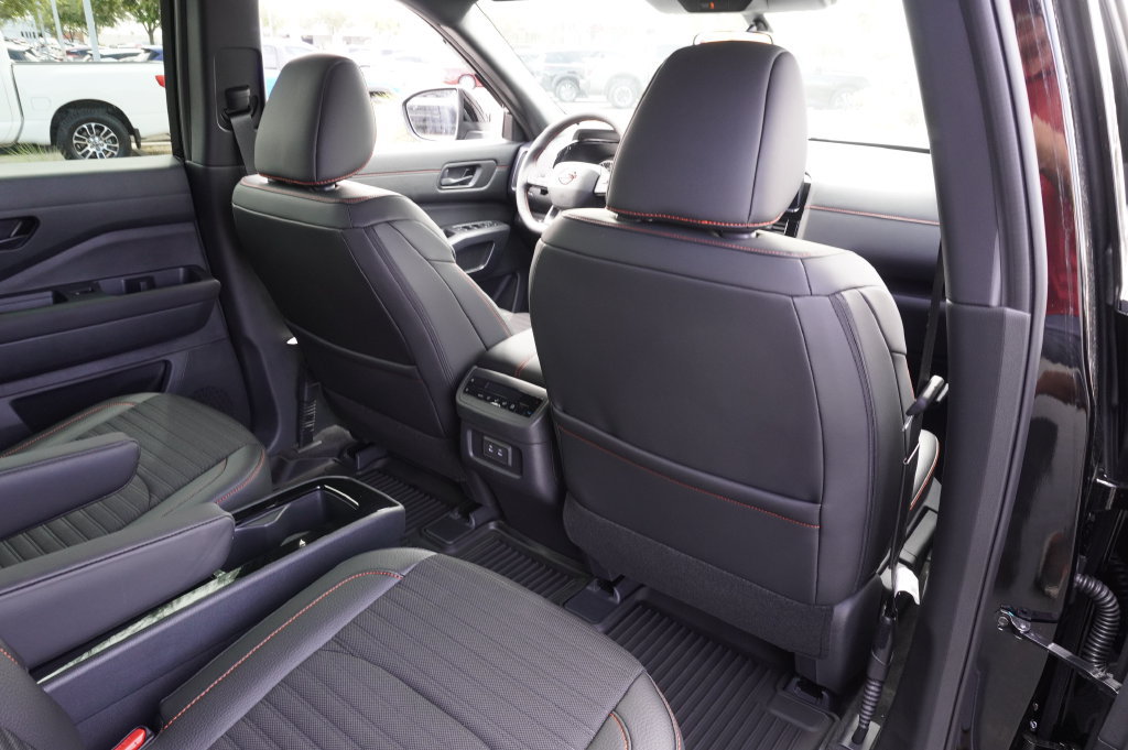 New 2026 Nissan Pathfinder Rock Creek w/ Rock Creek Premium Package AWD/4WD image 11