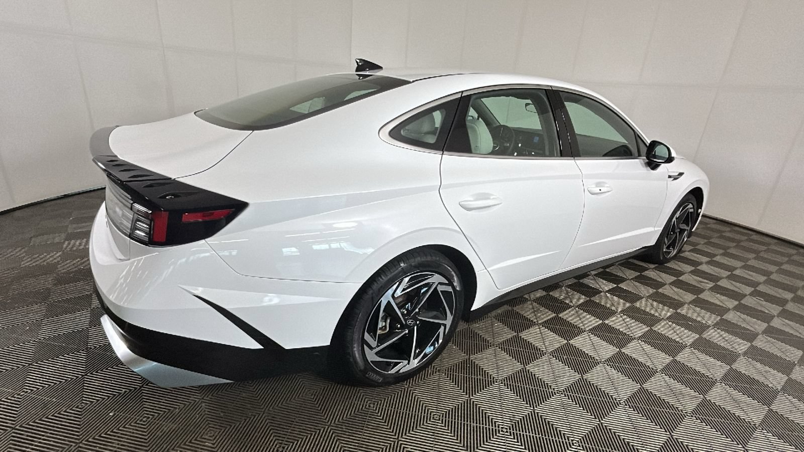 Certified 2026 Hyundai Sonata SEL FWD image 3